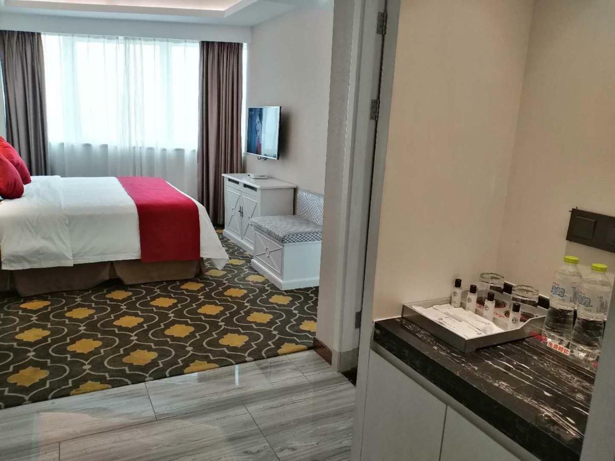 Ramada Encore Wyndham Nanning City Center Qingxiu Esterno foto